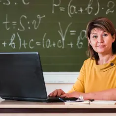 Urlop dla poratowania zdrowia: Jak złożyć wniosek i co z pensją?