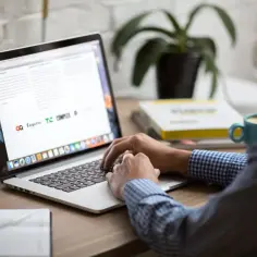 Porady księgowe online: Jak uzyskać fachową pomoc przez internet