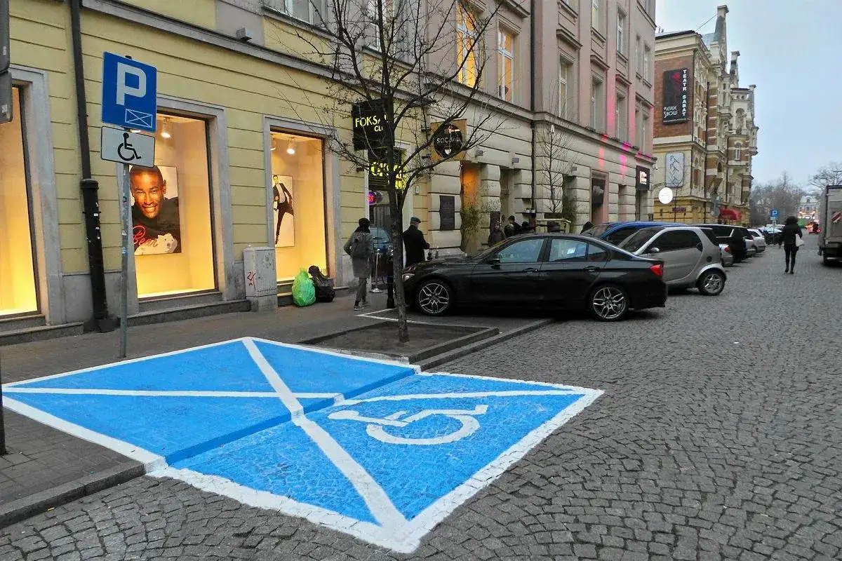 miejsce parkingowe dla niepełnosprawnych koperta