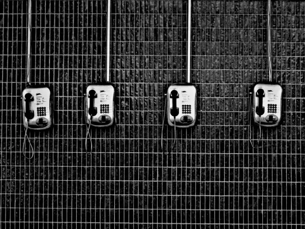 Zgoda na telefon z aresztowanym: Skuteczny wniosek krok po kroku