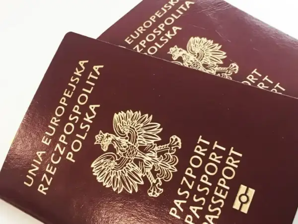 Oświadczenie o braku podpisu rodzica: Paszport, dowód, sąd co dalej?