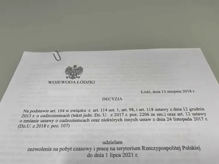Karta pobytu się opóźnia? Skuteczne ponaglenie + wzór!